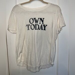 Old Navy “Own Today” loose fitted Cream Women’s tee. Great condition. Size L